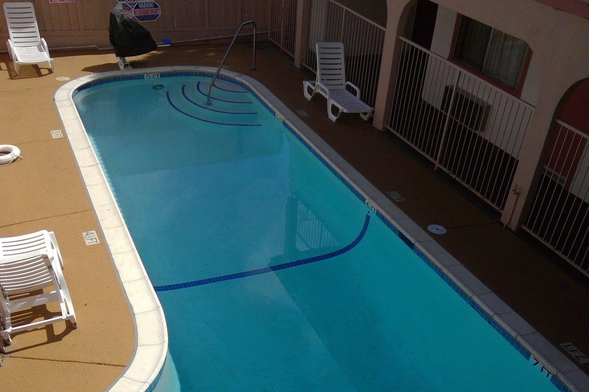 Econo Lodge Gilroy Extérieur photo